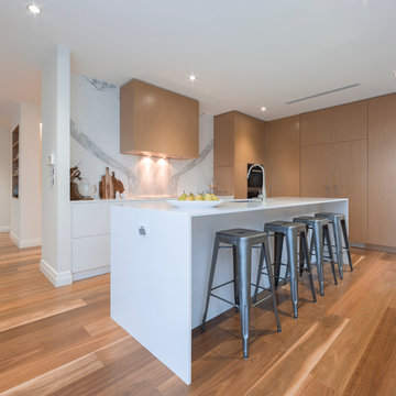 R + J Residence