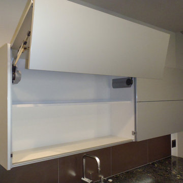 Lift-up doors (automatic or manual)