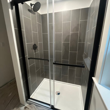 Zayante bathroom