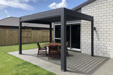 Louvred Pergola for outdoor dining