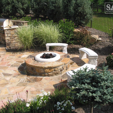 Outdoor Kitchens and Fireplaces