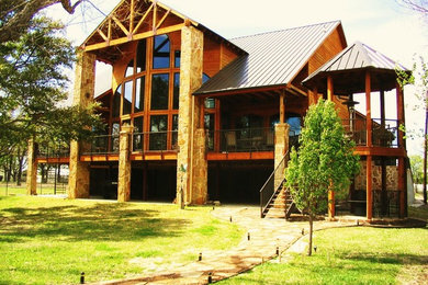 Inspiration for a rustic exterior home remodel in Dallas