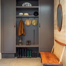 Mudroom/laundry