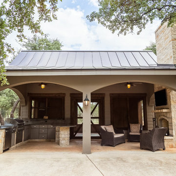 Outdoor Kitchens