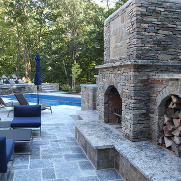 THE BEST OUTDOOR FIREPLACES