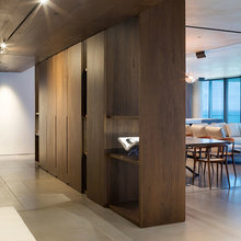Hallway . Transitions