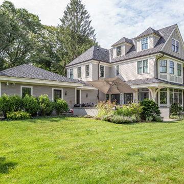 Classic Elegance and Modern Comfort: Norfolk Road Residence
