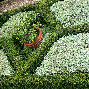 ITALIAN GARDEN