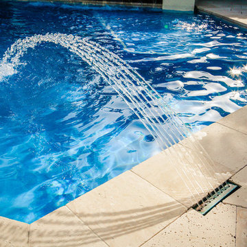 Sprayers for Classic/Straight Edge Pool With Custom Spa, Fountain and Sun Shelf