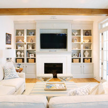 Fireplace/Built-Ins
