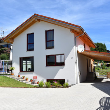 Sonniges Einfamilienhaus mit Carport