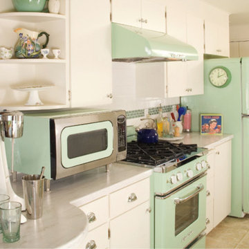 Big Chill Original Retro Refrigerator