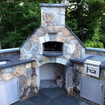 Westport, CT - Outdoor Kitchen with Pizza Oven