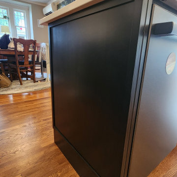 Narrow Shaker with Hints of Mid-Century Flair
