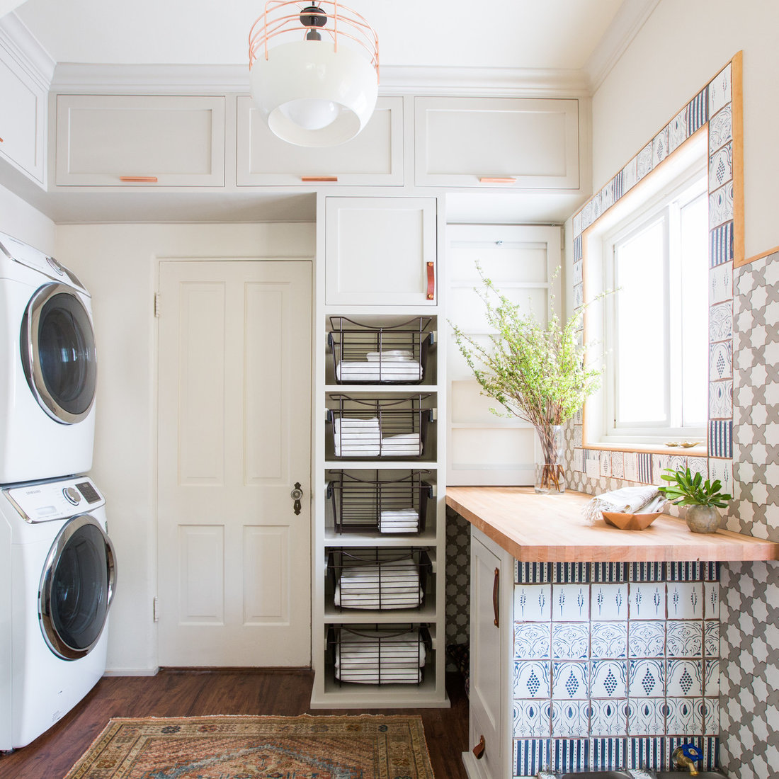 PASADENA | LAUNDRY
