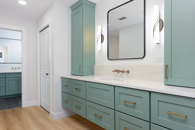 Bathroom - modern bathroom idea in Other