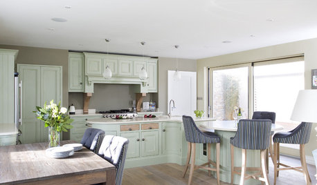Kitchen of the Week: Casual and Coastal in Ireland