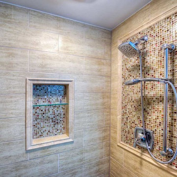 Warn and Inviting Hall Bathroom