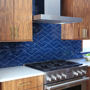 Mid-Century Modern Kitchen Pops with Personality