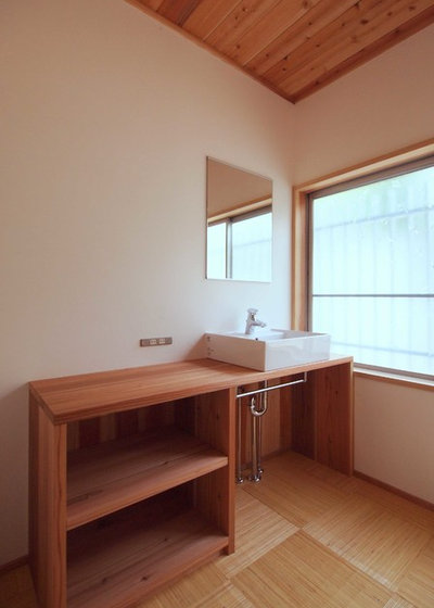 和室・和風 トイレ・洗面所 by 有限会社 佐々岡建設 一級建築士事務所