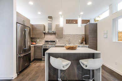 Kitchen - contemporary kitchen idea in Seattle
