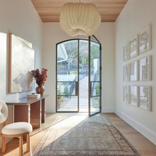 5711 Foyer