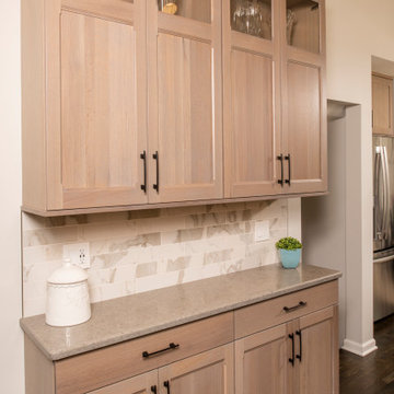 Cool Modern Kitchen Design - Grosse Pointe Woods
