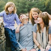 Dede Lewis's photo