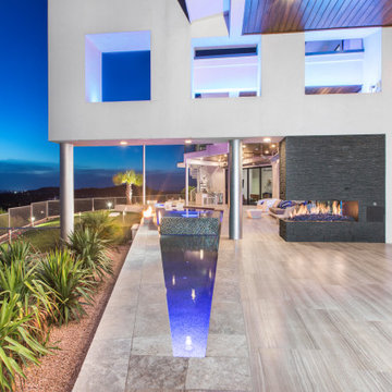 Modern Masterpiece with Putting Green in San Antonio, Tx
