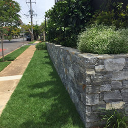 Boomerang - Landscaping Stones and Pavers