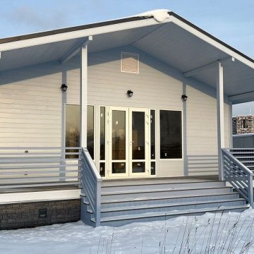 Дом с террасой в скандинавском стиле