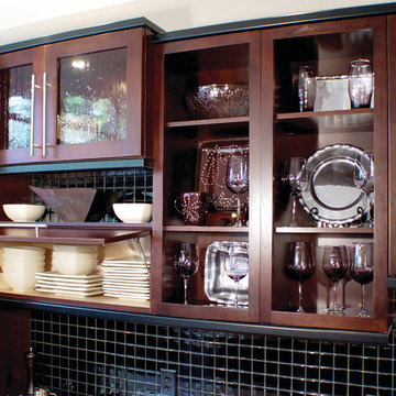 Contemporary/Transitional Kitchen in Cherry, Bordeaux and Stainless Steel
