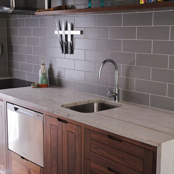 Walnut Kitchen - Apartment A