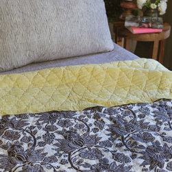 ANAAR CHARCOAL REVERSIBLE RAZAI - Products