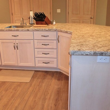 Light and Bright Kitchen