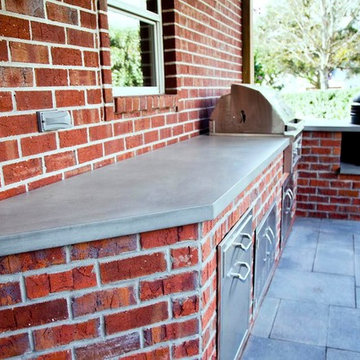 Outdoor Kitchen