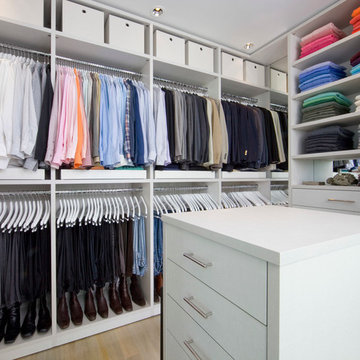 Stylist Walk In Closet