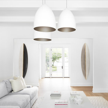 Modern ceiling with white beams