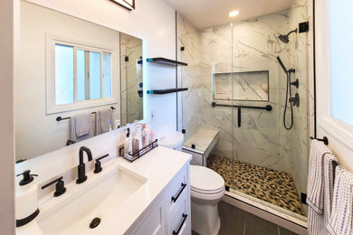 Bathroom - coastal bathroom idea in Los Angeles