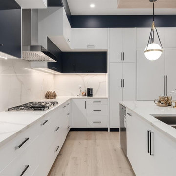 Modern Front garage in winston Hts