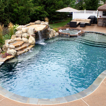 Bristol, Bucks County - Waterfront Pool