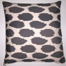 Cheeky ikat printed organic cotton pilow cover - Products