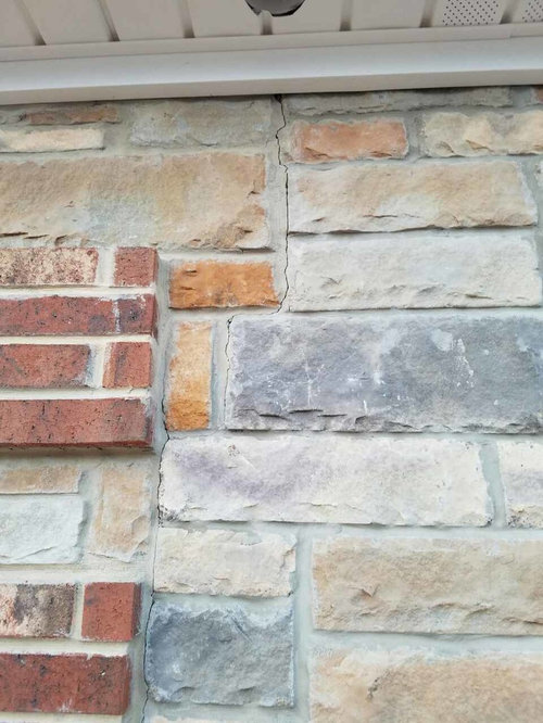 Cracks in brick mortar