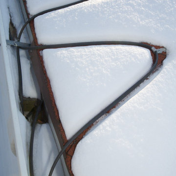 Roof & Gutter De-Icing