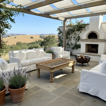 The Rustic Coffee Table: The Center of Everything — Literally