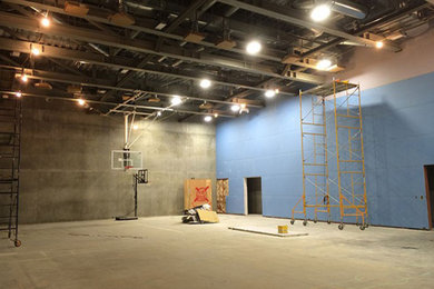 Indoor sport court - large modern indoor sport court idea in Toronto