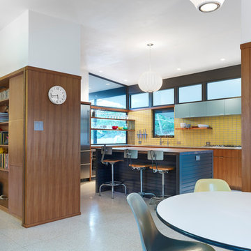 Balcones Mid-Century