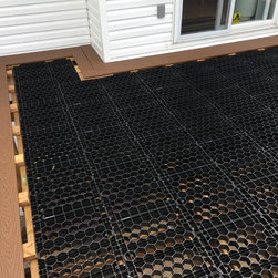 Silca System Patio and Elevated Deck - Landscaping Stones And Pavers
