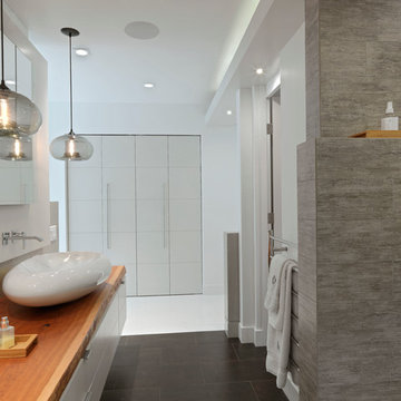 Modern Bathroom