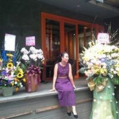 Mbak Ana's photo
